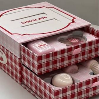 پک کامل آرایشی توت‌فرنگی شیگلم SHEGLAM — 11
